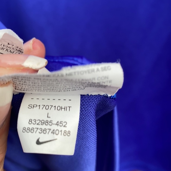 Nike tee - Picture 5 of 5